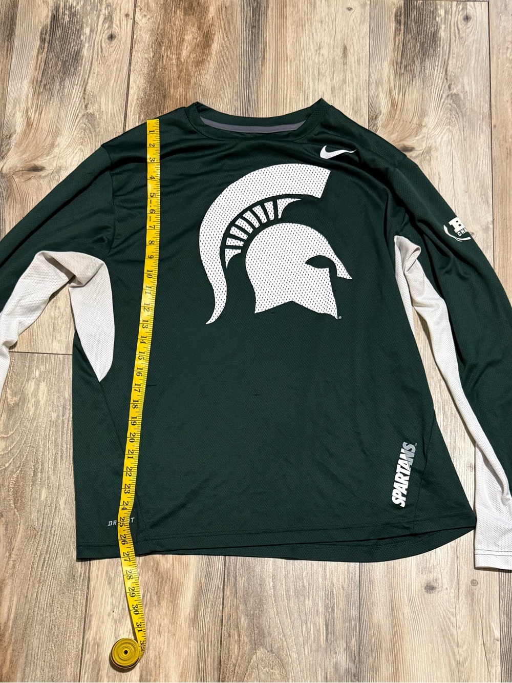 Nike Men’s Dark Green & White Long-Sleeve Spartan Swim Rash Guard